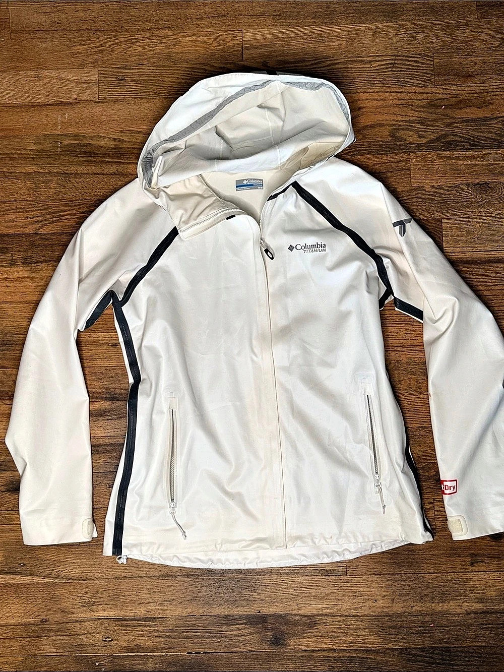 Columbia OutDry Titanium rain jacket Women's medium White